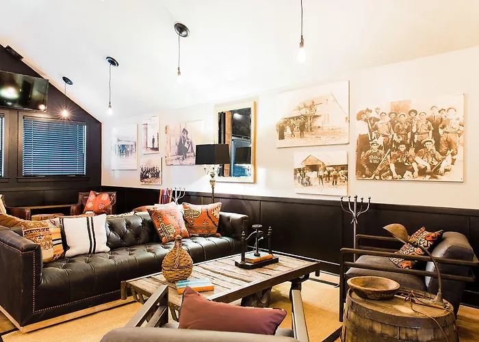 Hillside Boutique Hotel